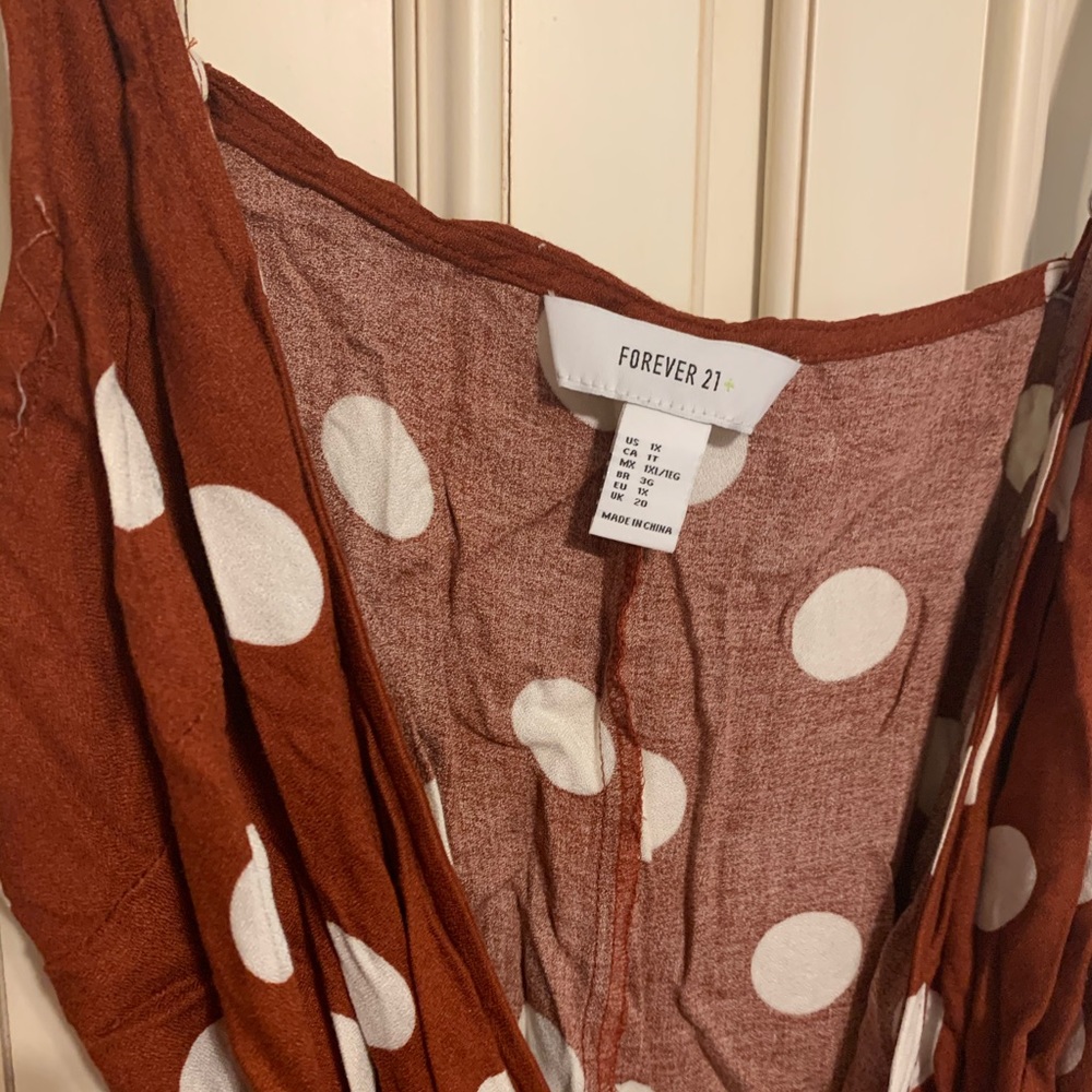 Rust colored polka dot wrap dress - Picture 3 of 4